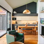 Maison 4 Avec Piscine Holiday home *