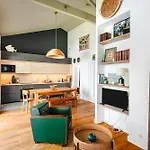 Maison 4 Avec Piscine Holiday home
