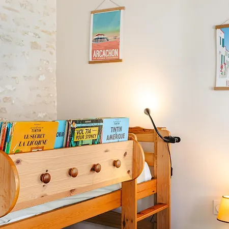 Maison 4 Avec Piscine Holiday home